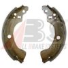 NISSA 440608M126 Brake Shoe Set